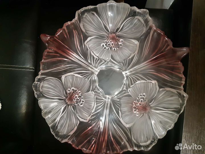 Блюдо, + 2 вазы конфетницы, фруктовницы