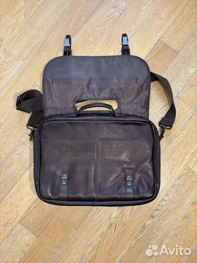 Мужской кожаный портфель Kenneth Cole reaction