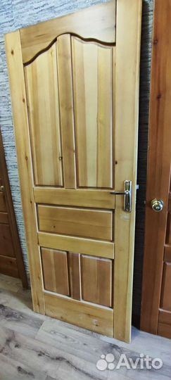 Дверь деревянная бу