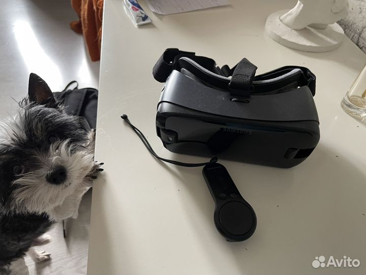 Очки виртуальной реальности Samsung New Gear VR