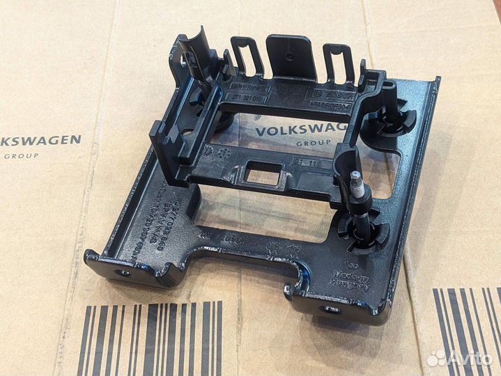 Кронштейн крепления радарного датчика новый