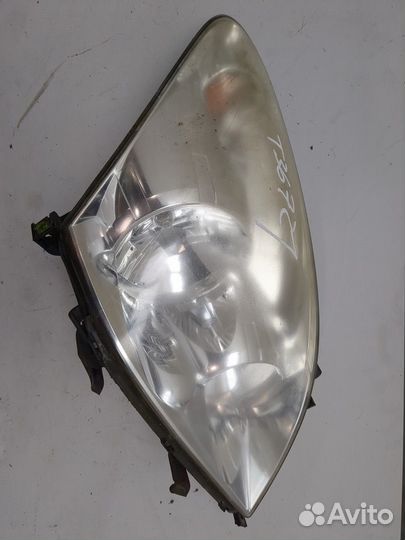 Фара (передняя) Toyota Corolla Verso, 2007