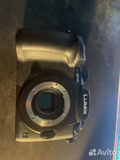 Зеркальный фотоаппарат lumix gh5