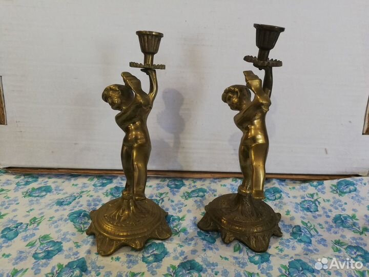 Парные бронзовые подсвечники