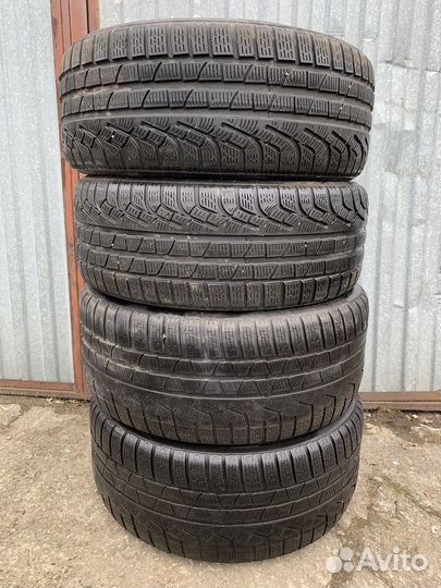 Pirelli Winter Sottozero 240 Serie II 235/45 R18 и 275/45 R18