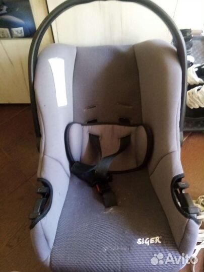 Детское кресло в машину
