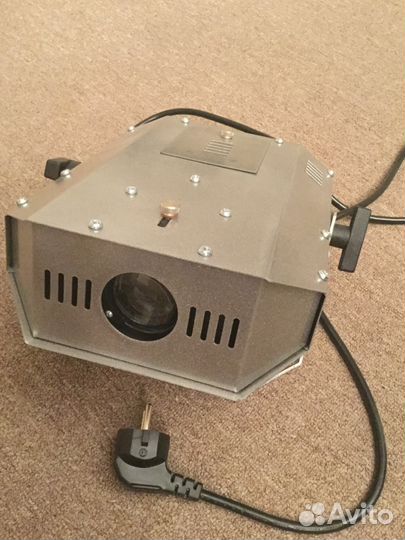 Световой прибор для вечеринок и chill- out зоны.Ко