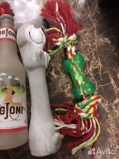 Игрушки для кошек и собак