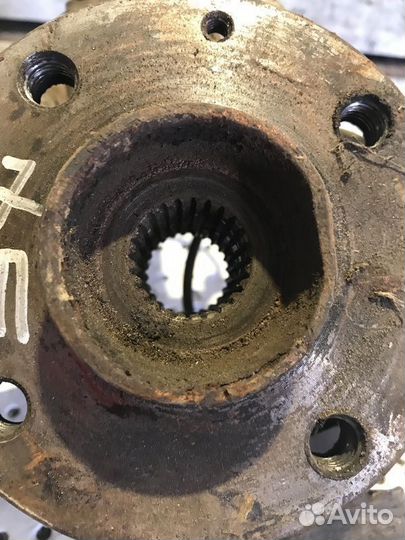 Кулак поворотный передний правый Peugeot 107