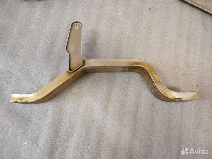 Усилитель пола Mercedes W205