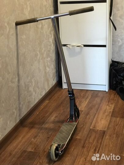 Трюковой самокат(кастом) в хорошем состоянии