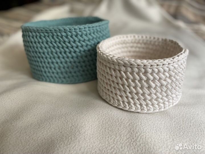 Вязаные корзинки для хранения
