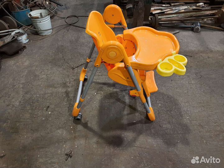 Детский стульчик для кормления
