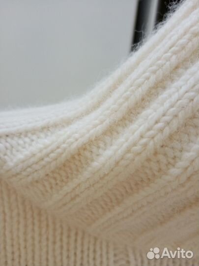 Свитер massimo dutti белый с косами