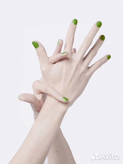 Лак для ногтей Gucci новый Melinda Green