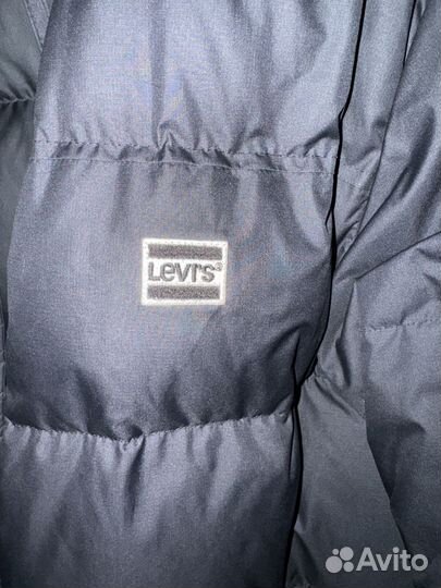 Пуховик levis