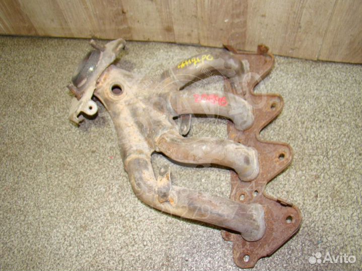 Коллектор выпускной Renault Sandero 1