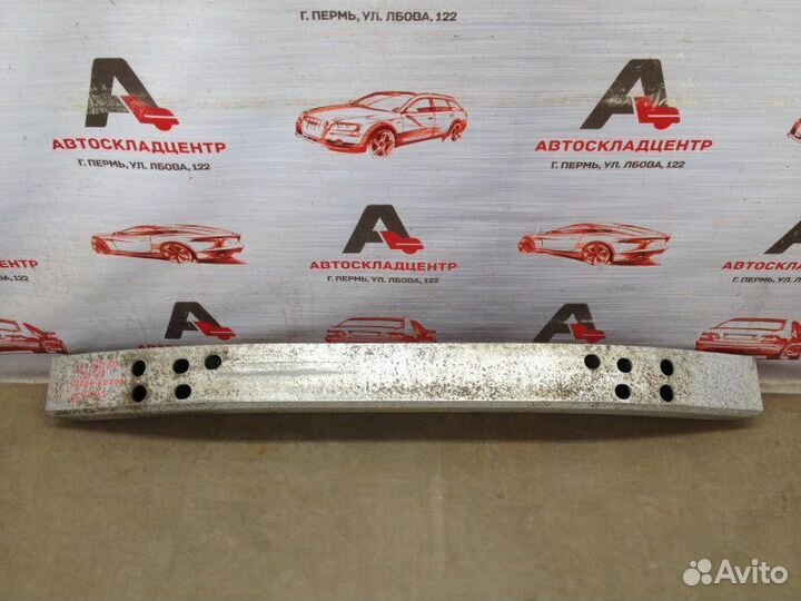 Усилитель бампера переднего Toyota Land Cruiser