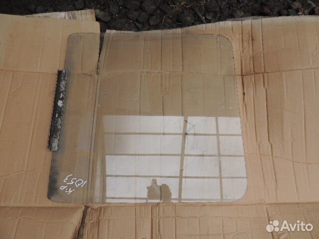 Стекло двери основное лев/прав. MAN F2000 (1053)