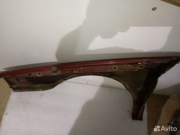 Крыло правое переднее VW Passat B3