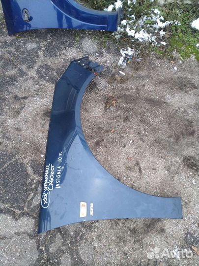 Крылья передние Opel Insignia 2010 год