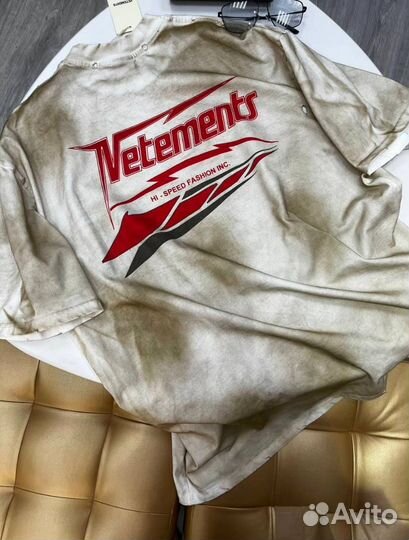 Футболка Balenciaga