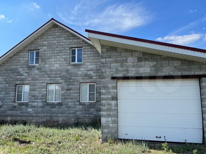 Дом 200 м² на участке 10 сот.