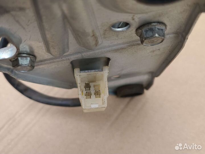 Мотор заднего стеклоочистителя Nissan primera P11