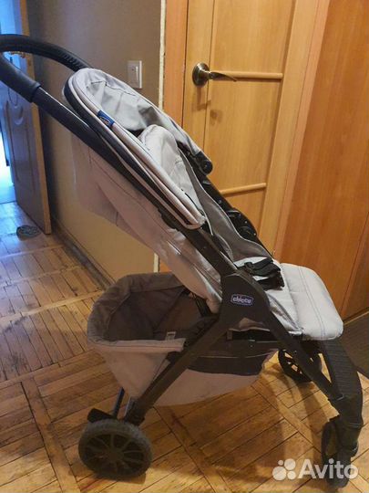 Коляска прогулочная