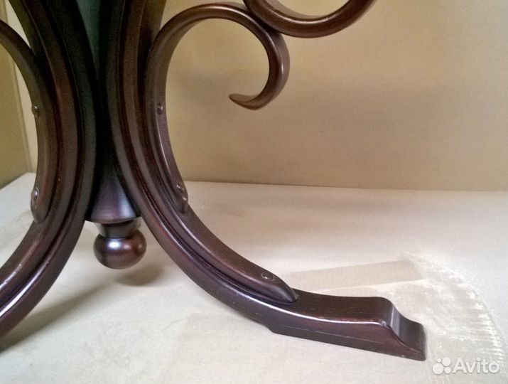 Журнальный столик круглый