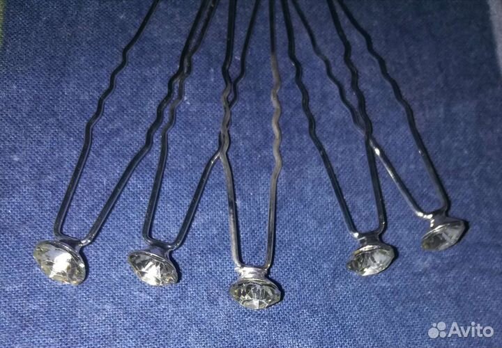 Шпильки и Локон для волос