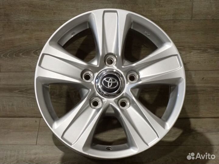Комплект диск R17 Toyota Land Cruiser оригинал