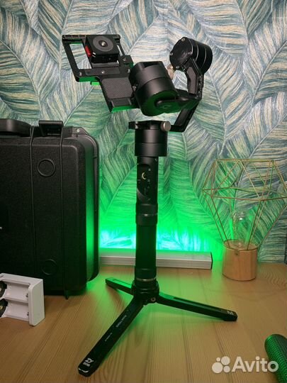 Стабилизатор Zhiyun Crane Plus