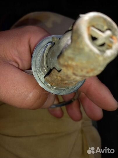 Эмблема на решетку mercedes