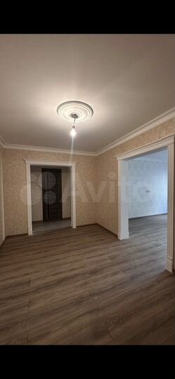 2-к. квартира, 78 м², 1/10 эт.