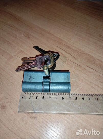 Личинка замка и 7 ключей