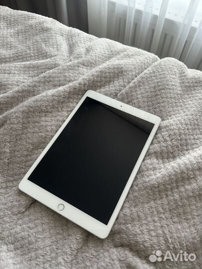 iPad (7 поколения)