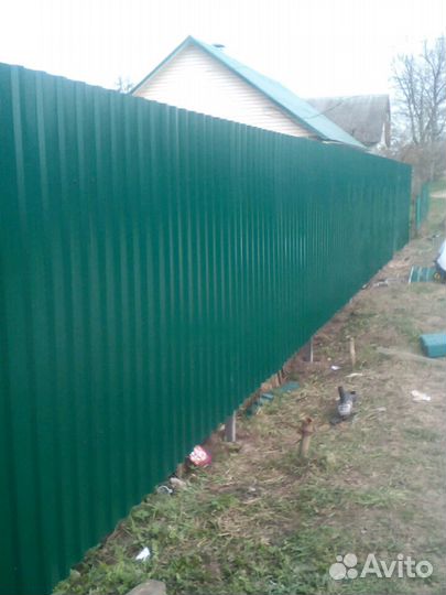Заборы из профнастила