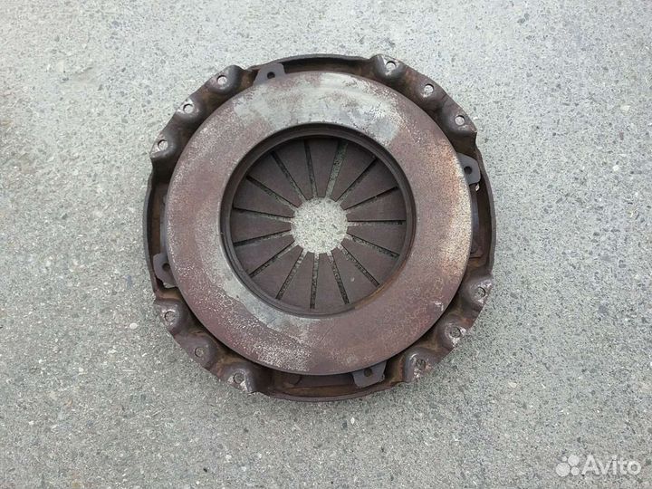 Корзина сцепления на Mitsubishi fuso