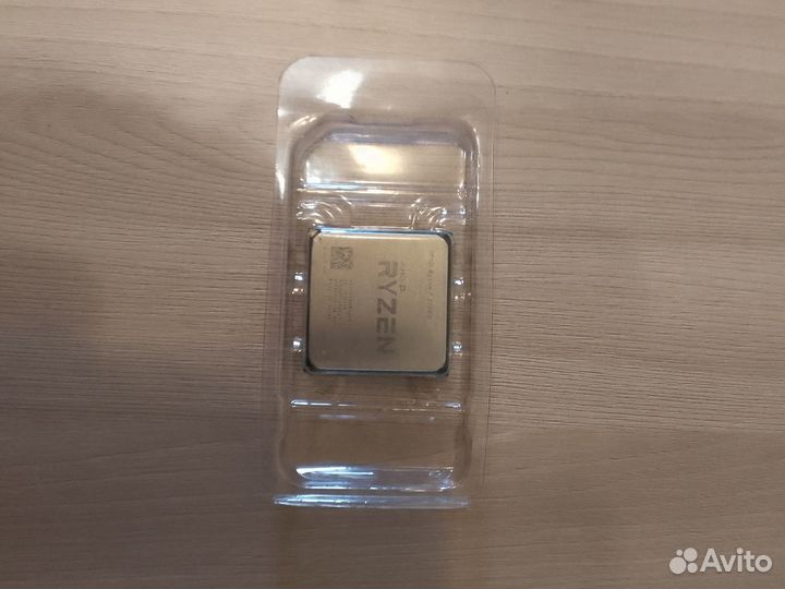 Продам процессор AMD Ryzen 7 2700x
