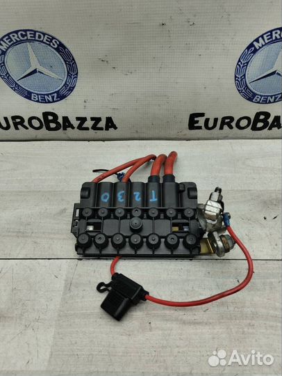 Блок силовых предохранителей Mercedes W906