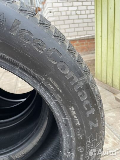 Continental IceContact 2 215/55 R17