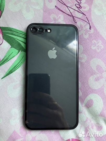 Телефон iPhone 8 plus