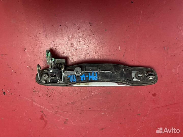 Ручка двери передняя левая Nissan Liberty (M12)