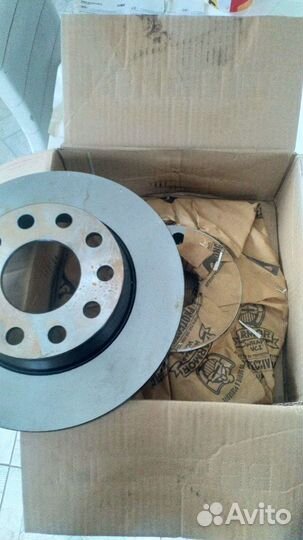 Тормозные диски задние 2 шт. Audi A4 DF4211 (Q2)