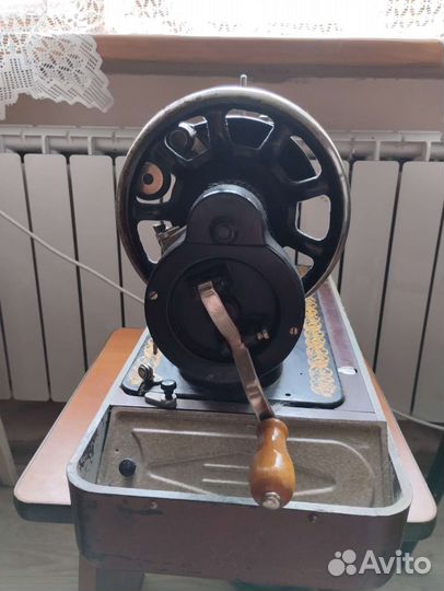 Швейная машина Подольск