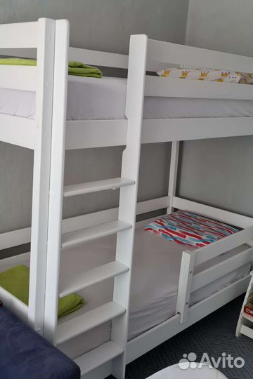 Двухъярусная кровать