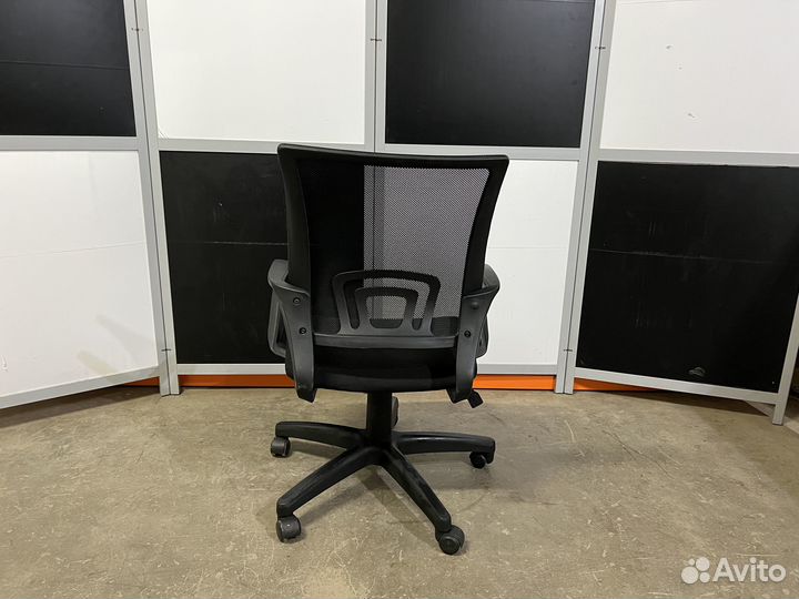 Кресло компьютерное ларк спинка сетка