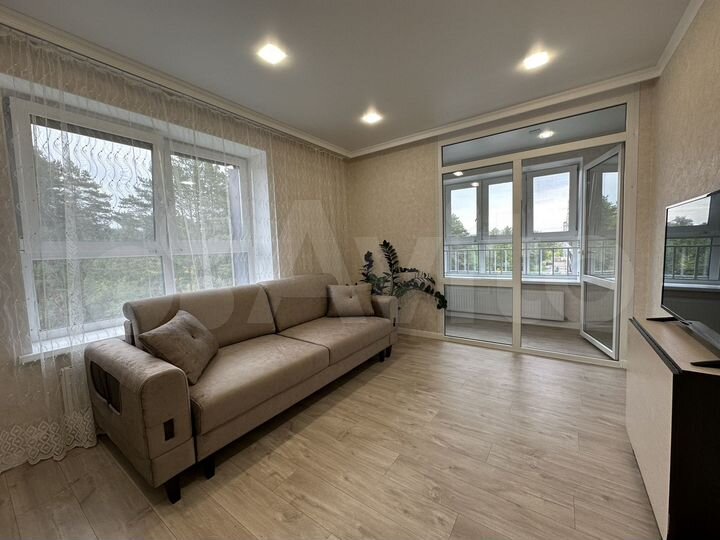 2-к. квартира, 54 м², 5/10 эт.