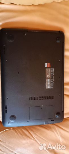 Ноутбук asus X556U